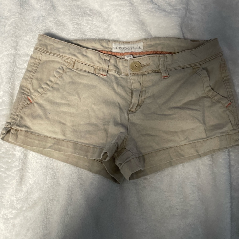 Vintage Aeropstale Jean shorts tan, size 9/10